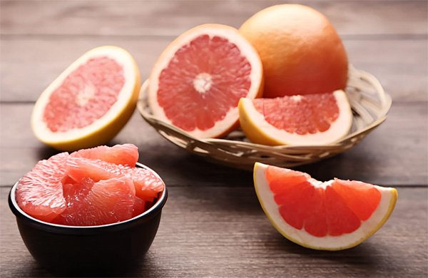 Грейпфрут нельзя есть на ночь